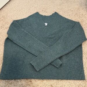 EUC size XS Evereve Teal V-Neck Sweater